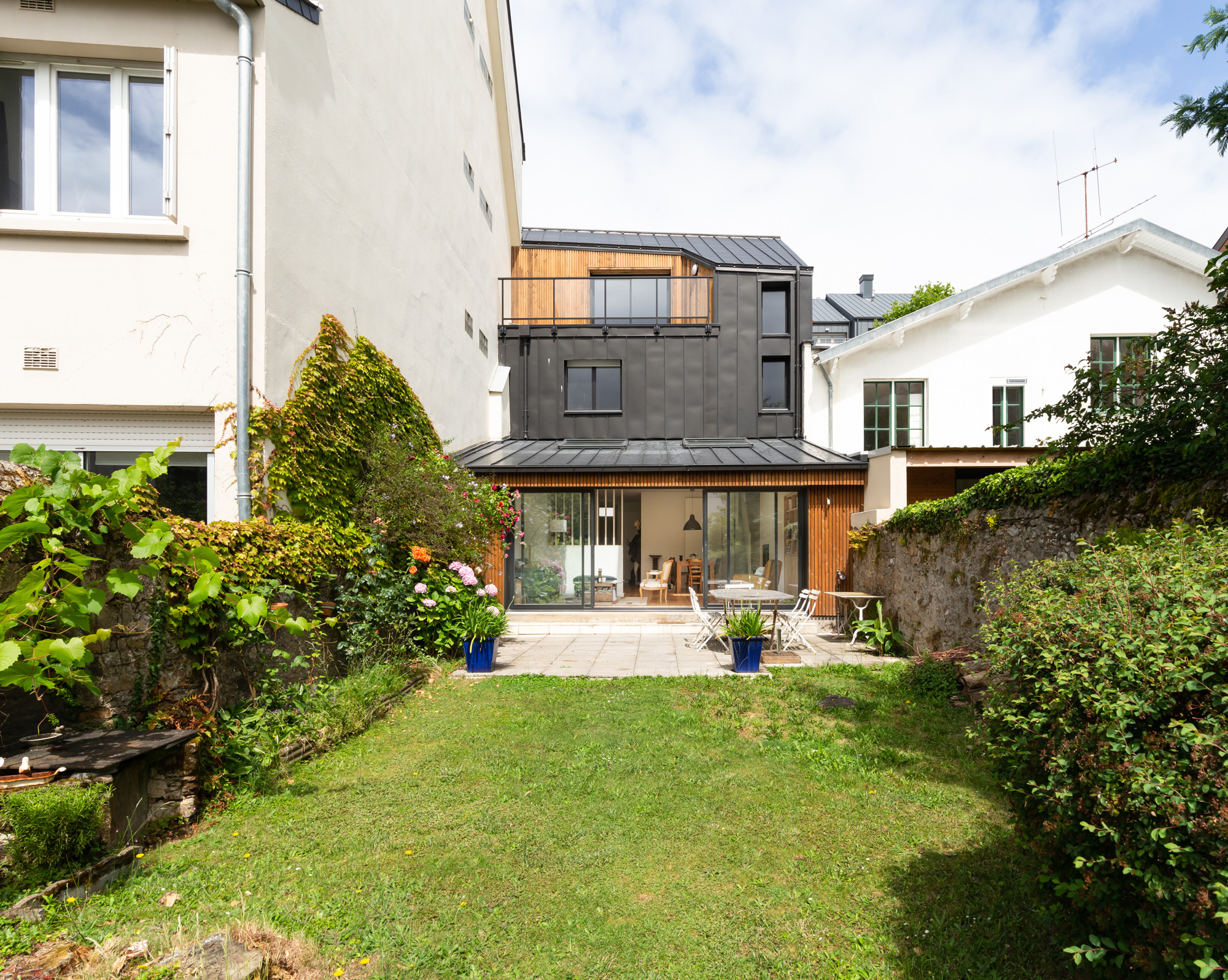 Surélévation de maison contemporaine